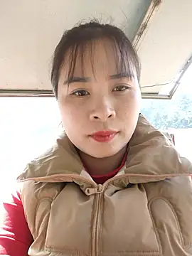 Squirrel-Pear online show from 01-18-26, 04:38