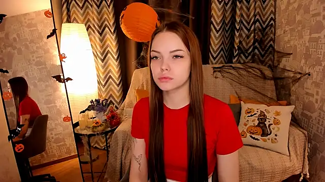 MelissaBell  online show from 11-02-25, 01:52