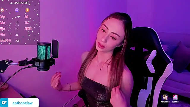 Snapshot of Anthonelaa_444 chatting on 11-09-25, 02:32 Anthonelaa 444 online show from 11-09-25, 02:32