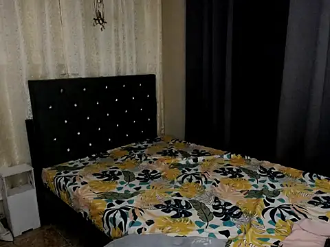 Snapshot of SeductiveAki69xxx chatting on 11-24-25, 12:38 SeductiveAki69xxx online show from 11-24-25, 12:38