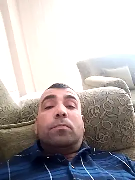 Snapshot of Bugattiveyron1 chatting on 11-16-25, 11:38 Bugattiveyron1 online show from 11-16-25, 11:38