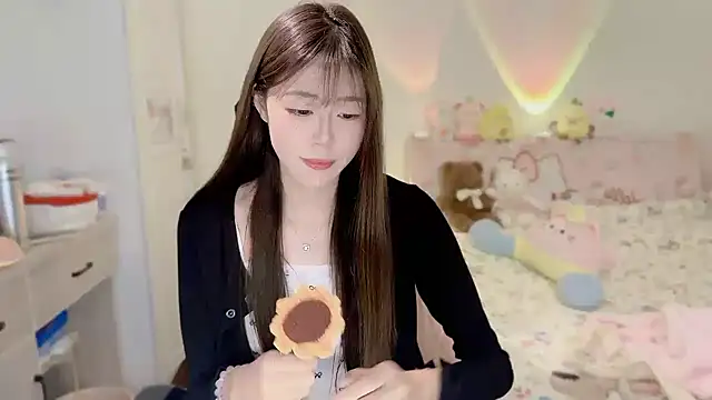 Onecutelittle online show from 11-11-25, 02:00