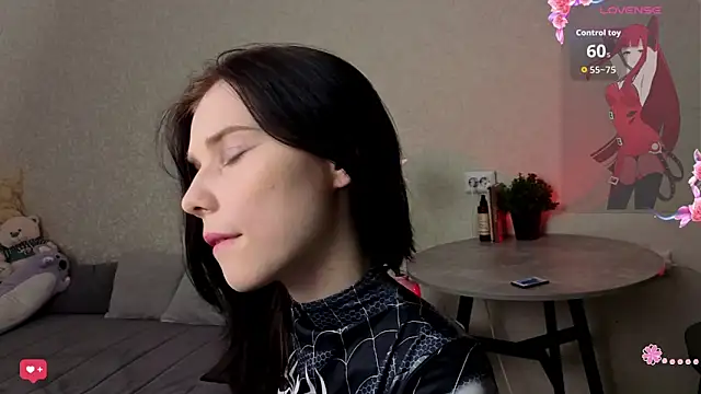 Snapshot of Mell_Hyees chatting on 11-16-25, 04:45 Mell Hyees online show from 11-16-25, 04:45