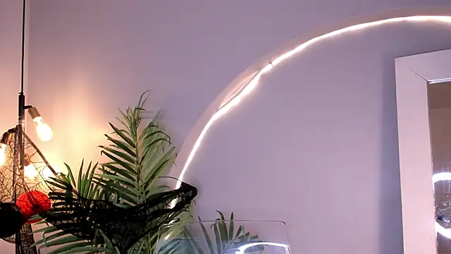 Snapshot of Juli_Casanova chatting on 10-30-25, 01:23 Juli Casanova online show from 10-30-25, 01:23