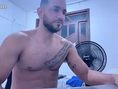 Snapshot of _ivanjunior chatting on 11-12-25, 12:44 ivanjunior online show from 11-12-25, 12:44