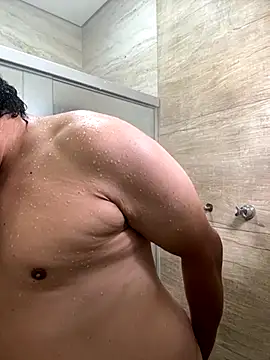 Snapshot of LoboCachorro chatting on 11-15-25, 11:51 LoboCachorro online show from 11-15-25, 11:51