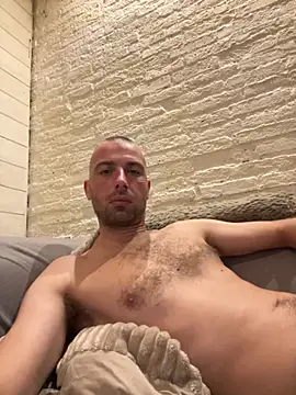 Snapshot of Rotteei1 chatting on 10-25-25, 06:13 Rotteei1 online show from 10-25-25, 06:13