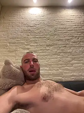 Snapshot of Rotteei1 chatting on 11-02-25, 07:33 Rotteei1 online show from 11-02-25, 07:33