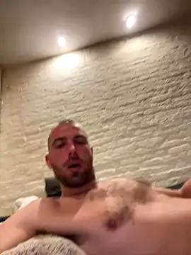 Snapshot of Rotteei1 chatting on 11-02-25, 07:49 Rotteei1 online show from 11-02-25, 07:49