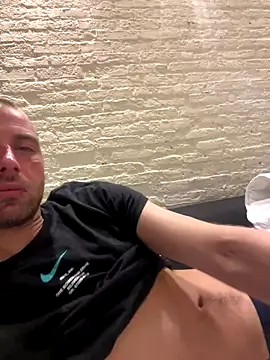 Snapshot of Rotteei1 chatting on 11-15-25, 07:43 Rotteei1 online show from 11-15-25, 07:43