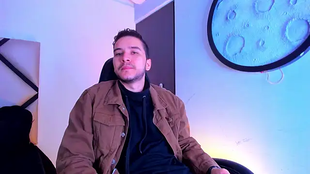 Snapshot of mike_257 chatting on 02-12-26, 11:38 mike 257 online show from 02-12-26, 11:38