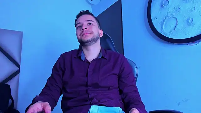 Snapshot of mike_257 chatting on 02-23-26, 11:51 mike 257 online show from 02-23-26, 11:51