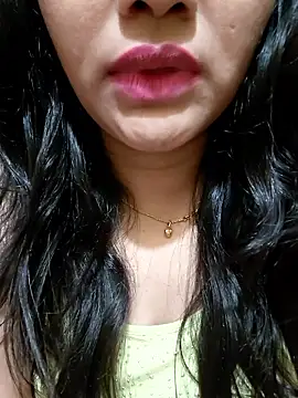 Snapshot of Nazeera_Telugu_Ammayi chatting on 11-05-25, 01:49 Nazeera Telugu Ammayi online show from 11-05-25, 01:49