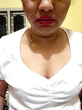 Snapshot of Nazeera_Telugu_Ammayi chatting on 11-14-25, 02:16 Nazeera Telugu Ammayi online show from 11-14-25, 02:16