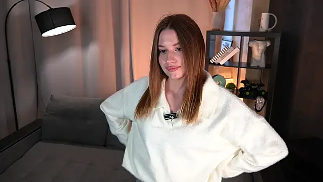 Snapshot of SerenelLee chatting on 10-21-25, 06:47 SerenelLee online show from 10-21-25, 06:47