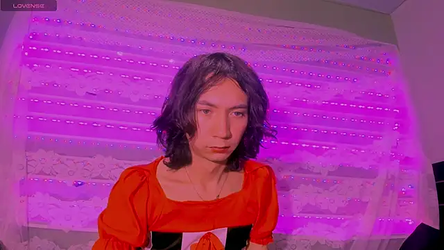 najimi uwu online show from 10-27-25, 09:19