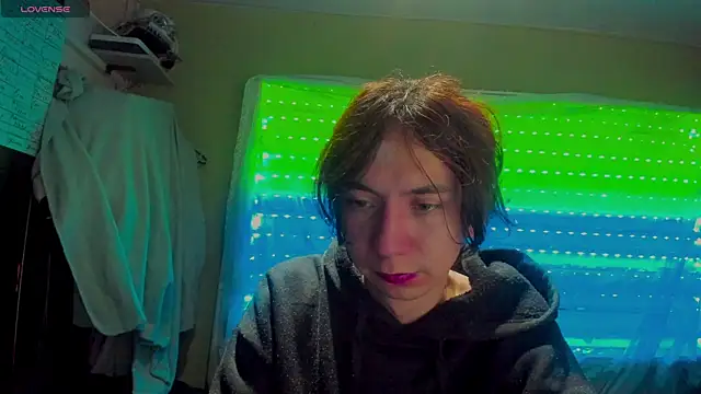 najimi uwu online show from 11-24-25, 08:30