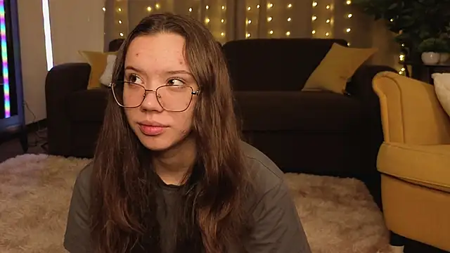 Snapshot of FabiolaCowing chatting on 11-09-25, 06:06 FabiolaCowing online show from 11-09-25, 06:06