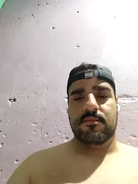 Snapshot of gusto14cm chatting on 02-13-26, 05:03 gusto14cm online show from 02-13-26, 05:03