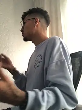 Snapshot of tian_doyt69 chatting on 02-19-26, 09:44 tian doyt69 online show from 02-19-26, 09:44