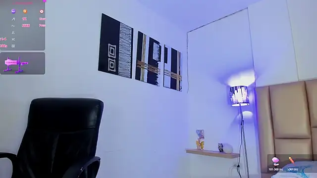 Snapshot of NahomiWalker_ chatting on 10-29-25, 08:10 NahomiWalker online show from 10-29-25, 08:10