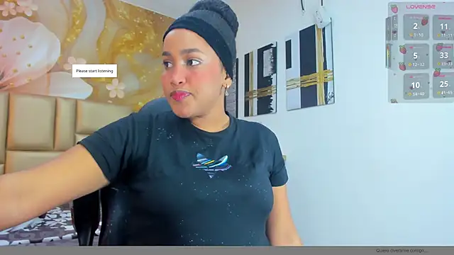 NahomiWalker  online show from 04-08-26, 07:25