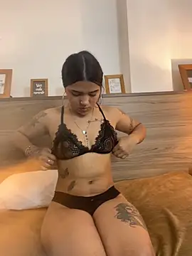 Snapshot of Demon_foxes chatting on 11-15-25, 05:42 Demon foxes online show from 11-15-25, 05:42