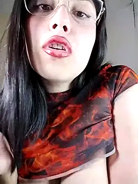 Chinitaaa28 online show from 10-30-25, 07:32