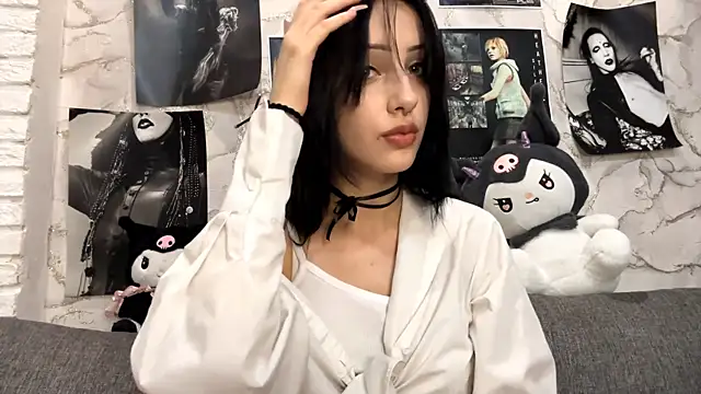 Snapshot of ForeTiff chatting on 10-23-25, 07:12 ForeTiff online show from 10-23-25, 07:12