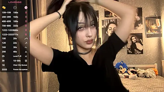 Snapshot of ForeTiff chatting on 11-24-25, 08:19 ForeTiff online show from 11-24-25, 08:19