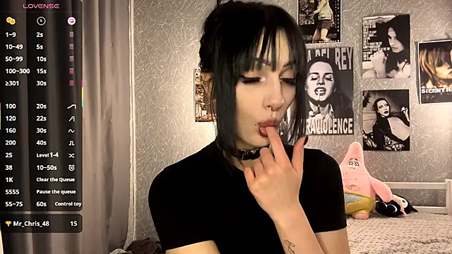 Snapshot of ForeTiff chatting on 12-05-25, 08:38 ForeTiff online show from 12-05-25, 08:38