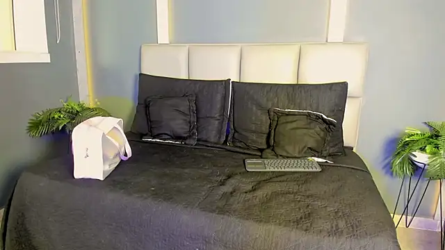 ArohomLester online show from 02-17-26, 04:02