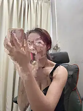 Snapshot of aaaaawhate chatting on 03-01-26, 04:58 aaaaawhate online show from 03-01-26, 04:58