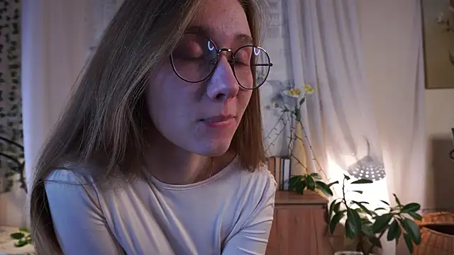 Snapshot of ArianaSweazy chatting on 11-22-25, 01:32 ArianaSweazy online show from 11-22-25, 01:32