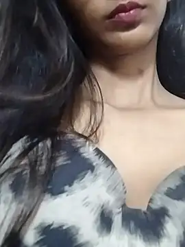 Snapshot of Aaliya_BigBoobs_1 chatting on 11-28-25, 07:33 Aaliya BigBoobs 1 online show from 11-28-25, 07:33