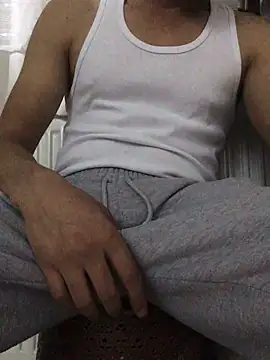 Snapshot of Axe-man_44 chatting on 10-20-25, 05:13 Axe-man 44 online show from 10-20-25, 05:13