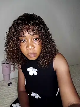 Snapshot of sexy-portable chatting on 10-26-25, 01:06 sexy-portable online show from 10-26-25, 01:06