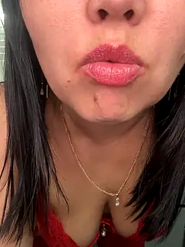 Love  Mom online show from 10-25-25, 06:32