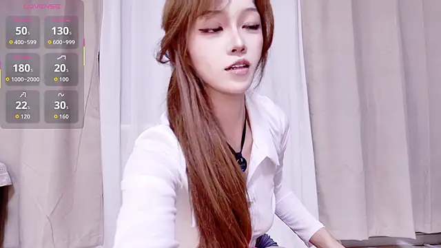 Snapshot of Abiutmm chatting on 02-25-26, 02:16 Abiutmm online show from 02-25-26, 02:16