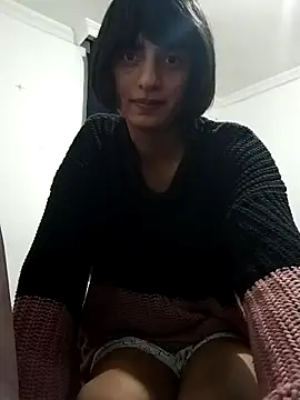 Snapshot of sophiasleepy1 chatting on 10-21-25, 08:53 sophiasleepy1 online show from 10-21-25, 08:53