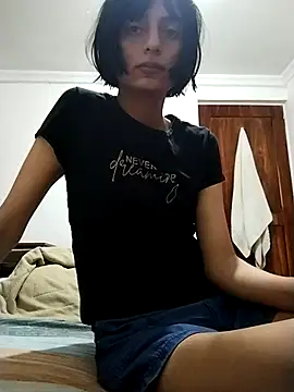 Snapshot of sophiasleepy1 chatting on 10-25-25, 02:56 sophiasleepy1 online show from 10-25-25, 02:56