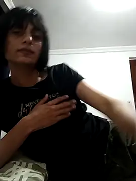 Snapshot of sophiasleepy1 chatting on 11-08-25, 10:30 sophiasleepy1 online show from 11-08-25, 10:30