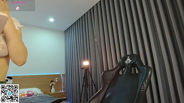 Snapshot of Sinoby_Osino chatting on 11-02-25, 10:39 Sinoby Osino online show from 11-02-25, 10:39