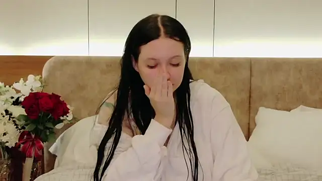 Felicia Herceg online show from 03-03-26, 06:36