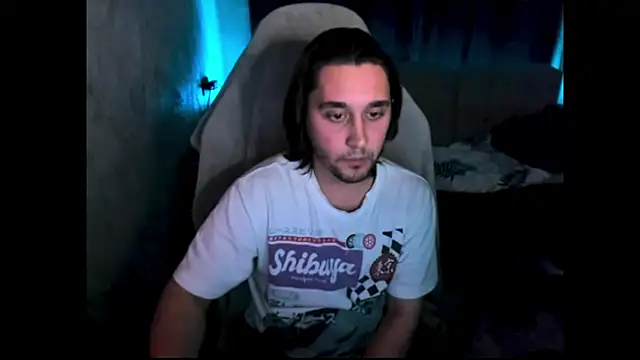 Snapshot of Pohyi_ chatting on 02-16-26, 05:31 Pohyi online show from 02-16-26, 05:31