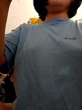 Mina-02 online show from 10-27-25, 04:49