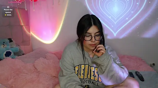 Ayleen Honey online show from 10-23-25, 09:35