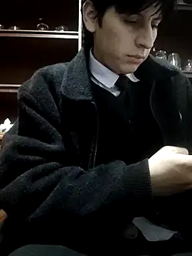 Carriata larry online show from 11-26-25, 04:02