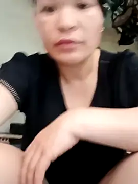 chipu06 online show from 04-03-26, 07:39