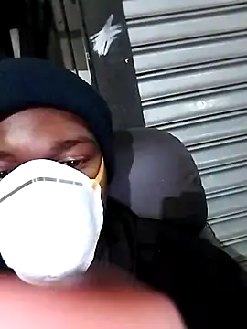 loVbRo1 online show from 11-18-25, 08:57